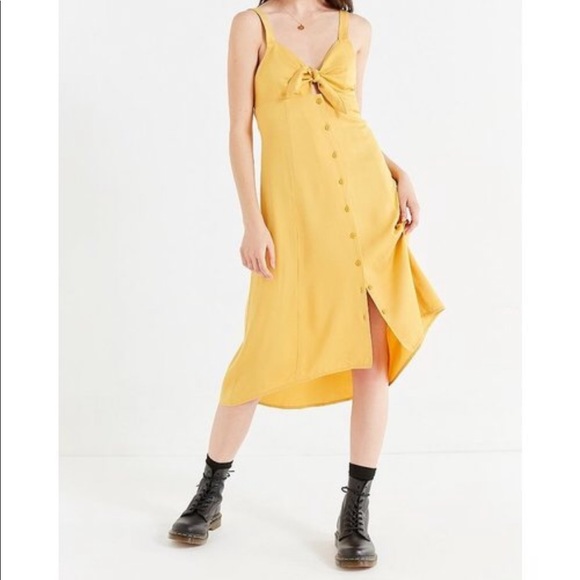 Urban outfitters mustard maxi - Picture 1 of 4